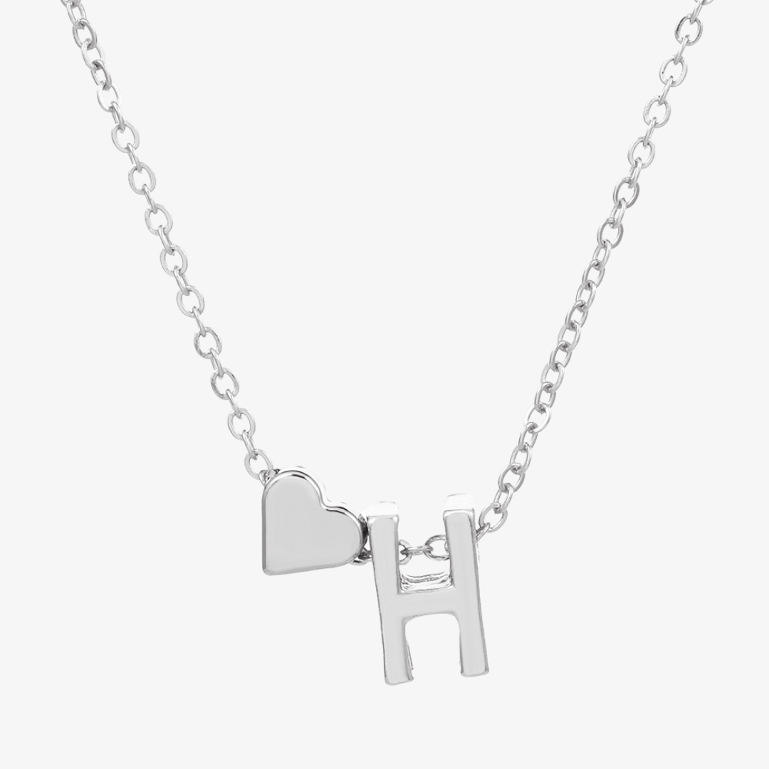 Luna Hart Initial Hanger Ketting