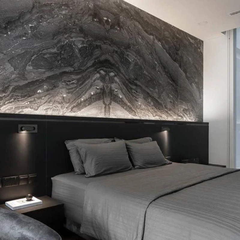 Elyra | Lámpara de pared moderna con LED para mesita de noche con luz ambiental trasera