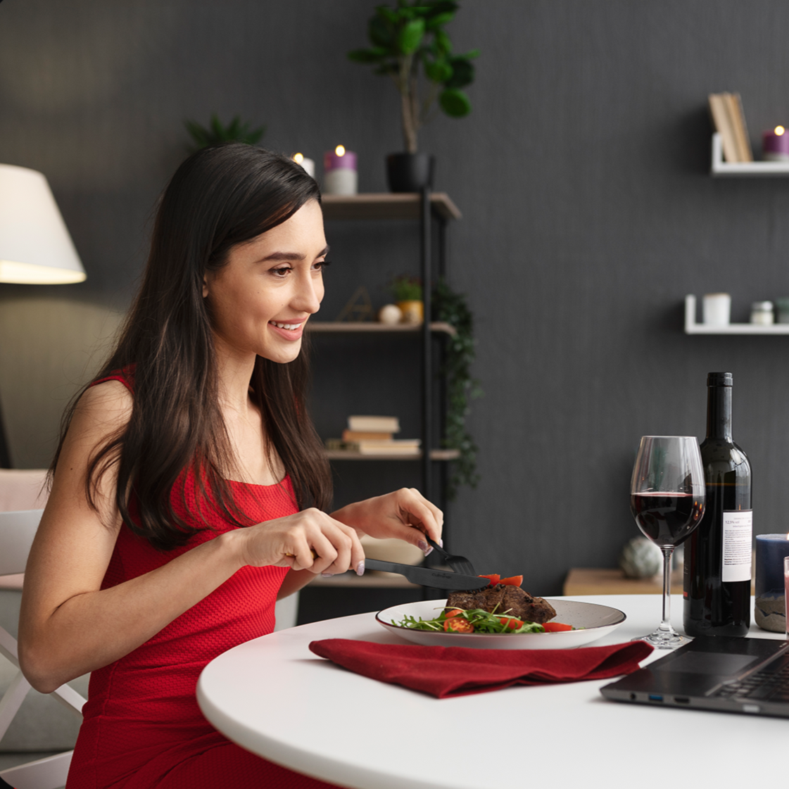 NightForge | Talheres Modernos em Aço Inoxidável Preto, Conjunto de 42 Peças