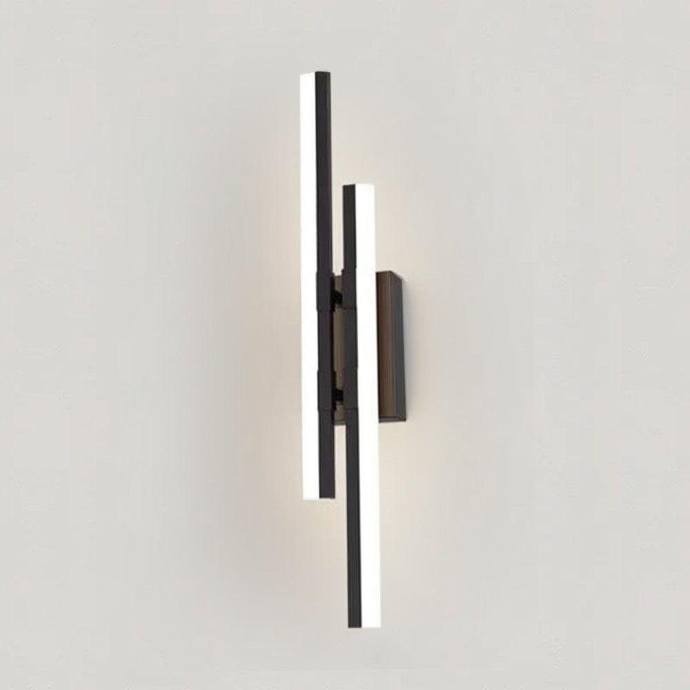 LumaStripe Wall Lamp Sleek LED Strip Light for Modern Rooms