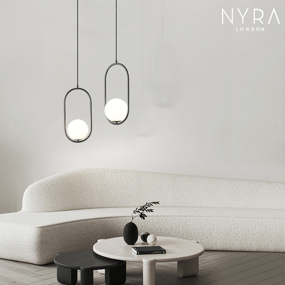 LumoSphere hengelampe med opalglasskule-diffuser