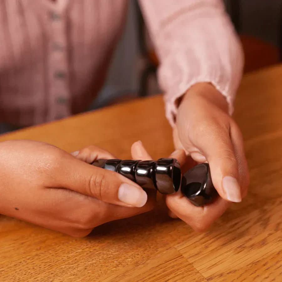 Aurora Magnetic Chess Set For Travel And Strategic Play