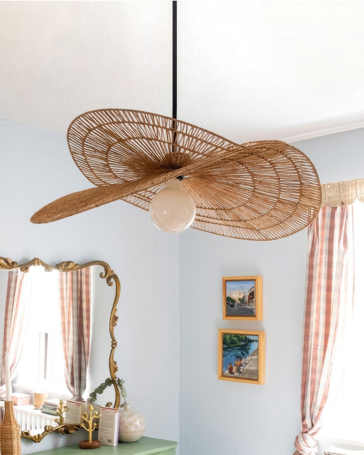 Kairoa Ratanový lustr japonsky inspirovaný Wabi Sabi ručně tkané ambientní osvětlení