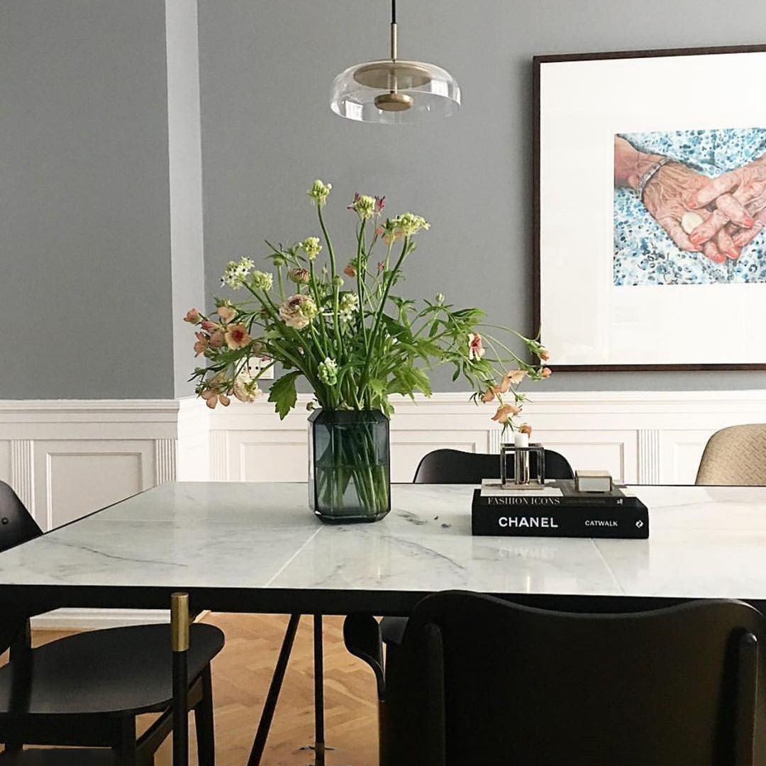 Lumineo Brass and Glass Solar Pendant Light for Warm Modern Ambience