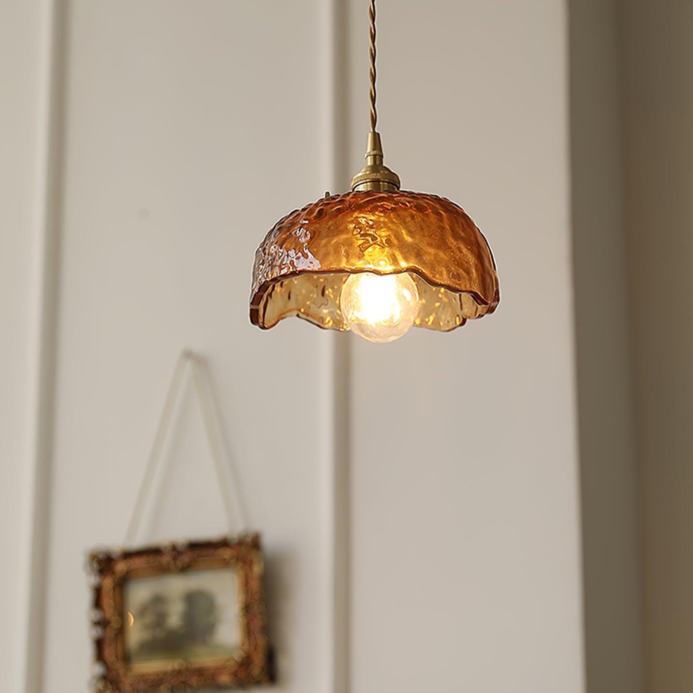 Aurex glazen hanglamp in vintage bruin met gouden accenten
