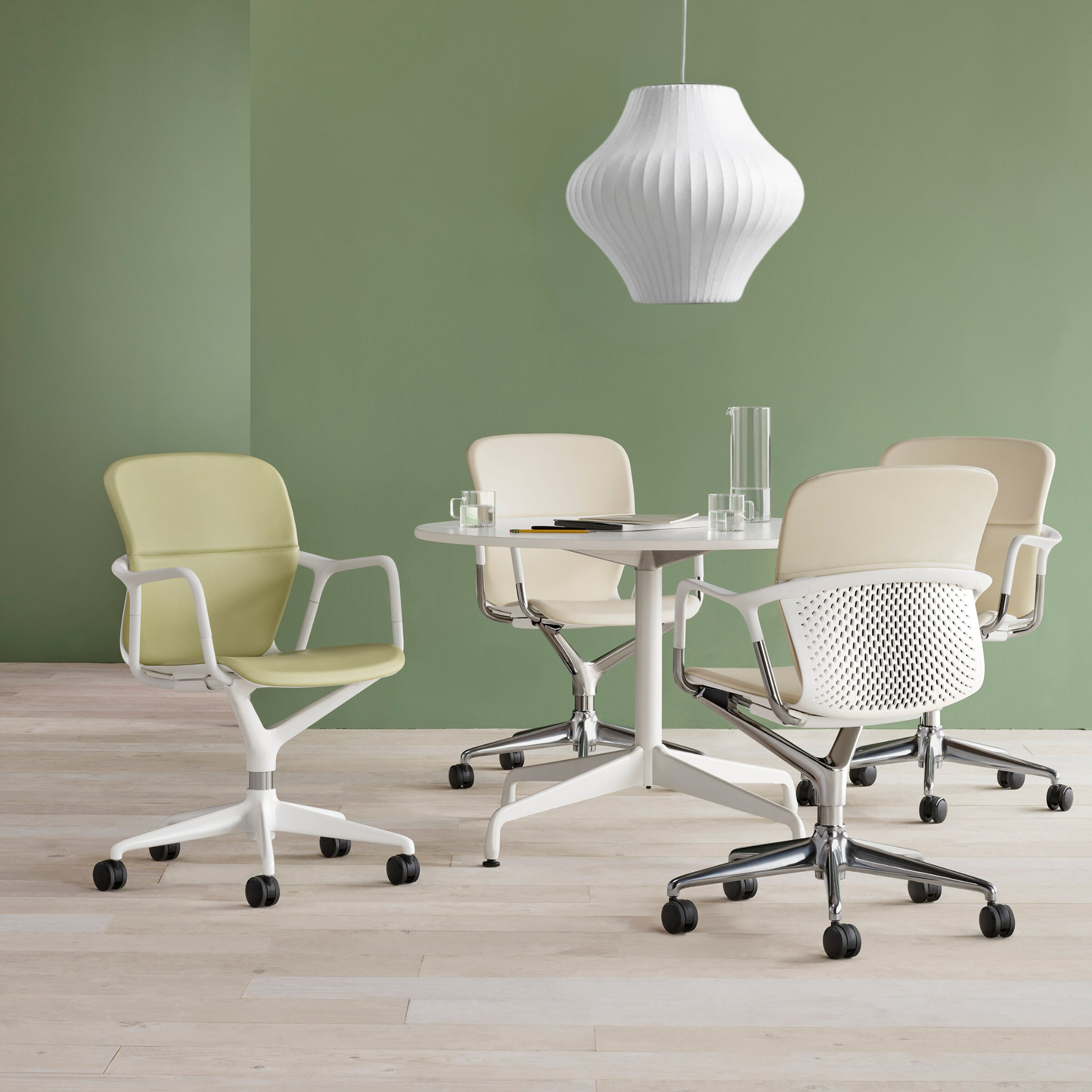 LumiBulle Silk og Steel Pendellampe for Moderne Rom