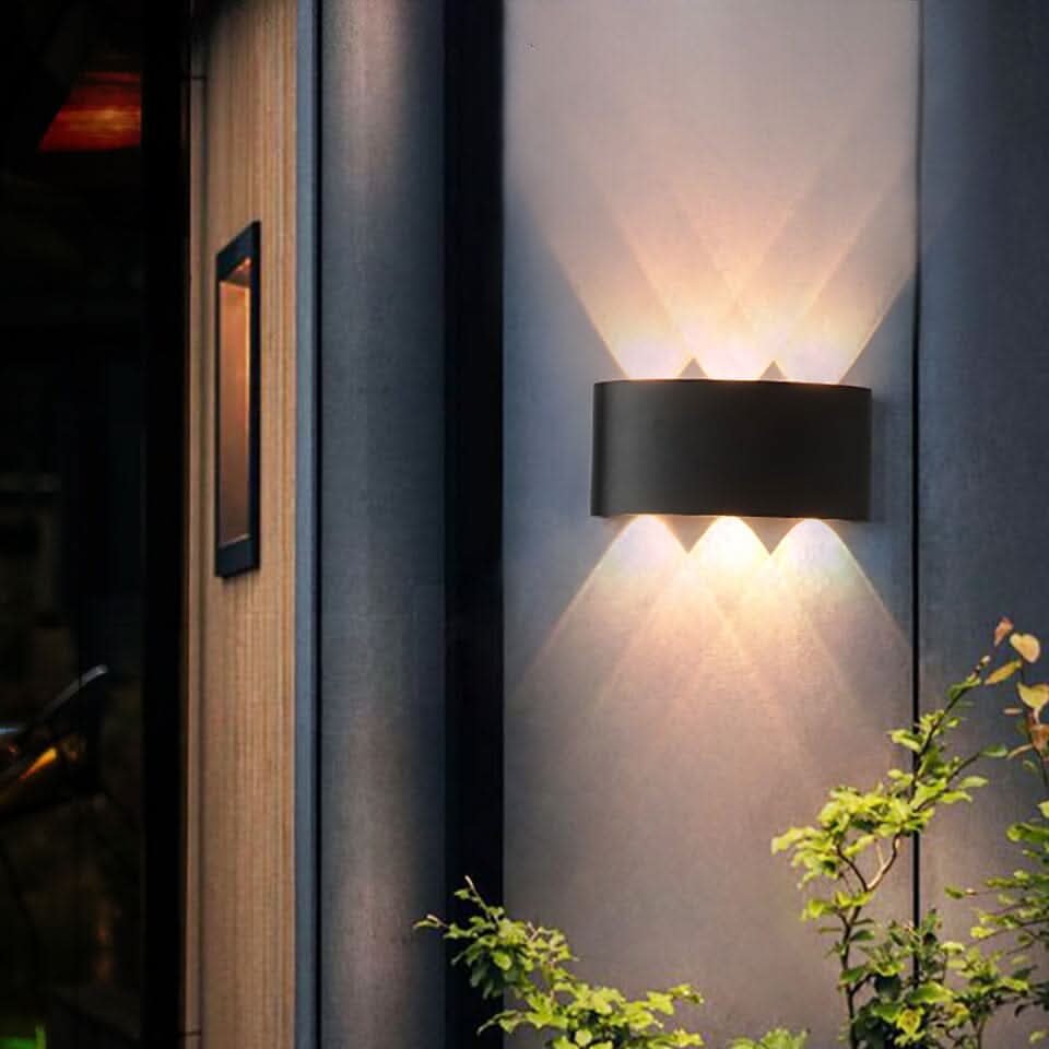 Waterproof LED Outdoor Wall Light With Aluminium Body, Elegant And Energy Efficient