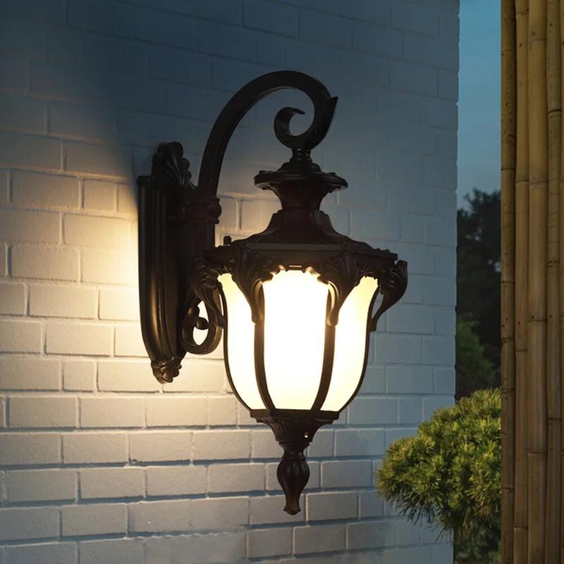 Victorian Outdoor Wall Light With Cast Iron Lantern Design