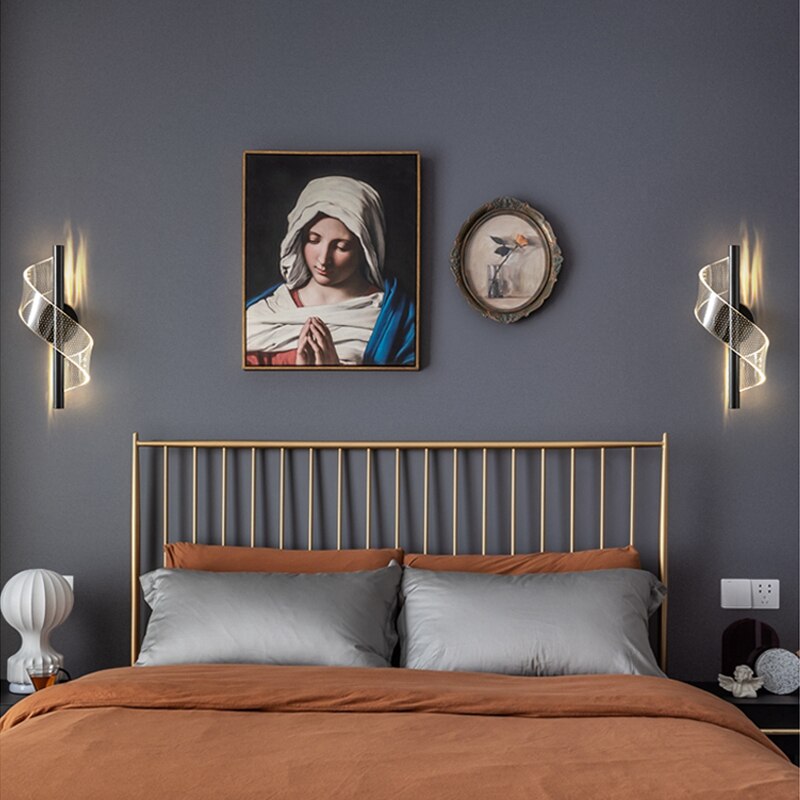 Luminara | Luxurious LED Wall Light With Glass Candelabra