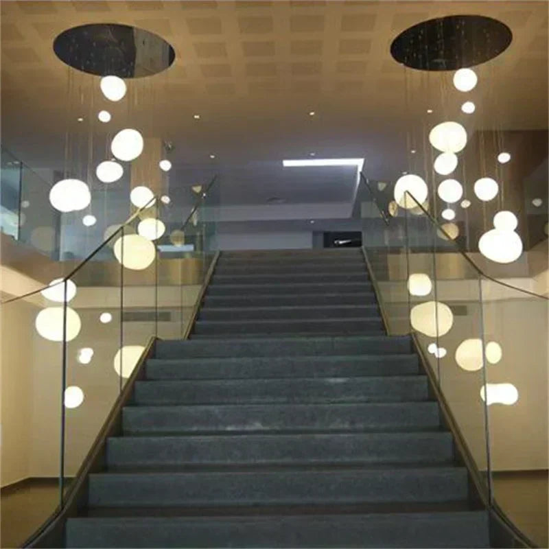 Suspension CaelumGlass à finition satinée pour une lueur chaleureuse