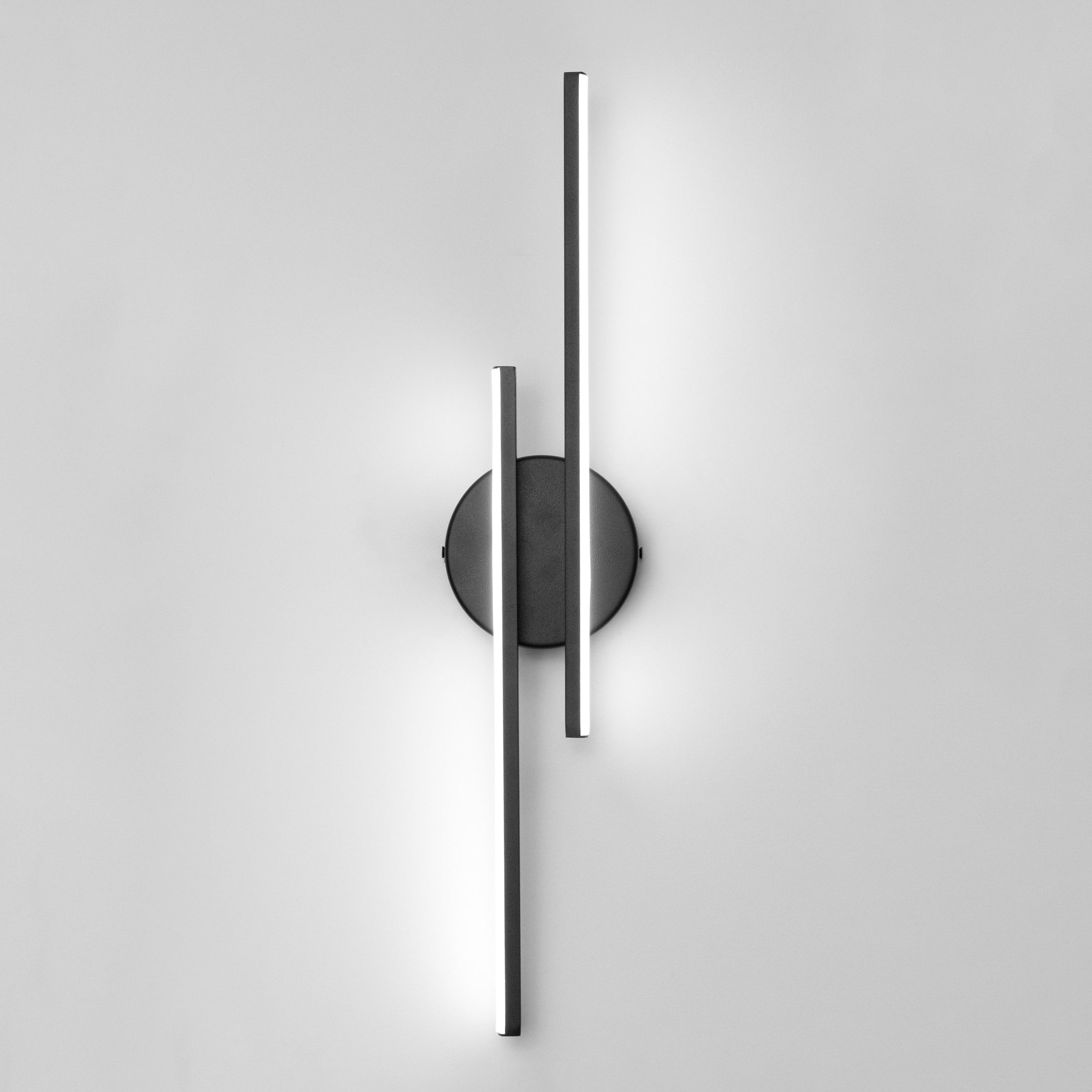 AstraLume Slim LED Wall Light With Modern Profile Design