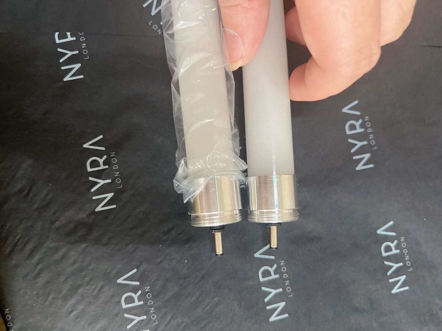 Luminex Luz de Espelho de Tubo com Difusão em Acrílico Premium