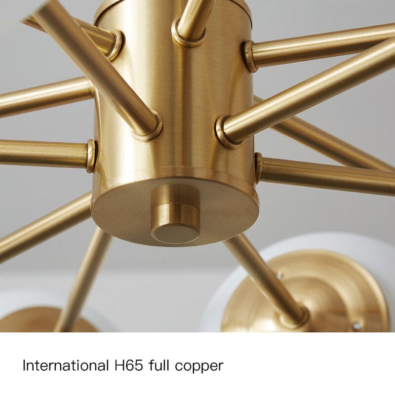 Żyrandol Aurelia Globe w złotym mosiężnym szklanym oprawie