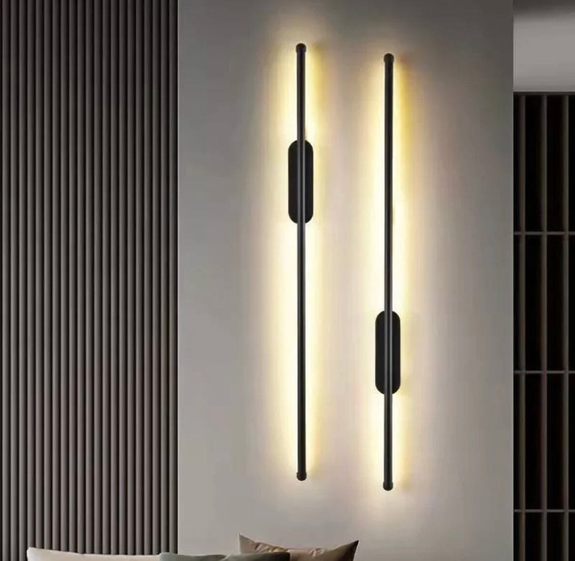Noir Tube Wall Lamp in Black Metal for Modern Living
