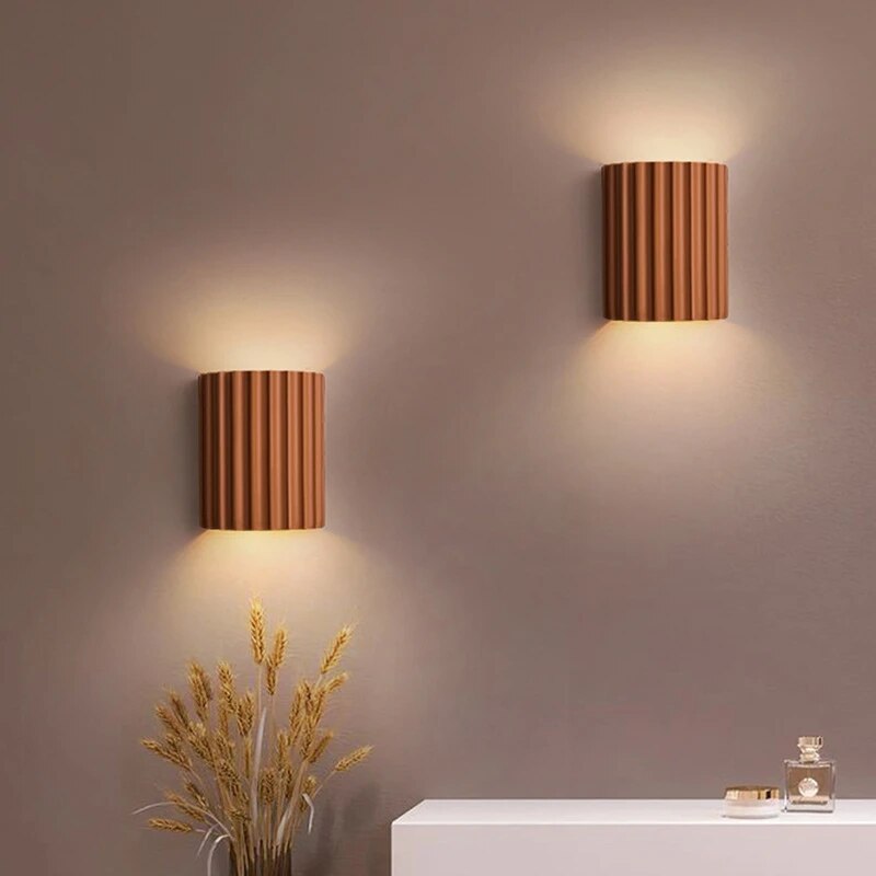 AeraForm Modern Resin Wall Light With Warm Ambient Glow