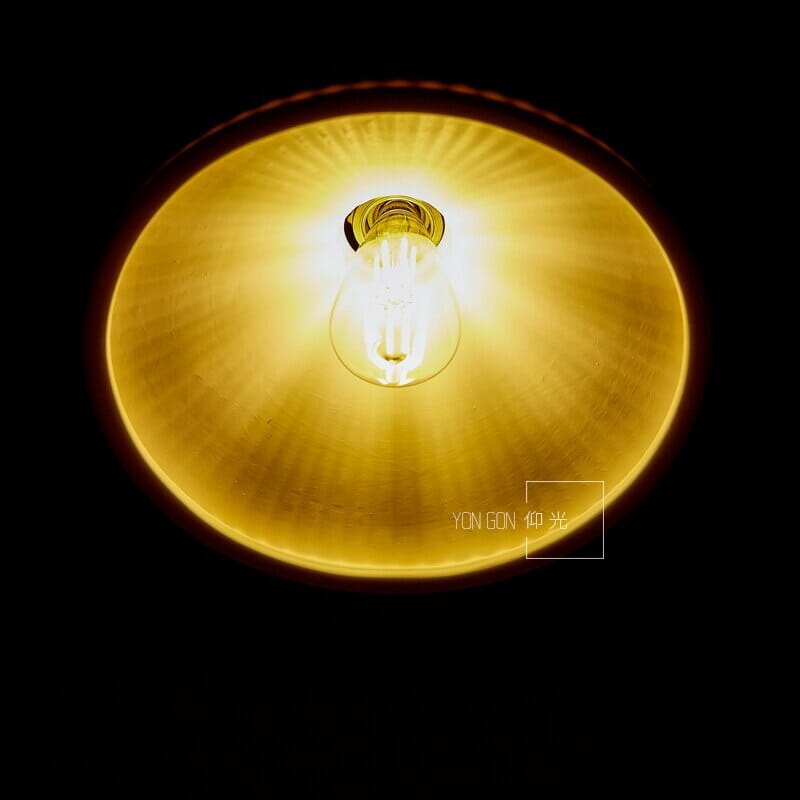 Liora északi fehér kerámia függeszték réz tartóval