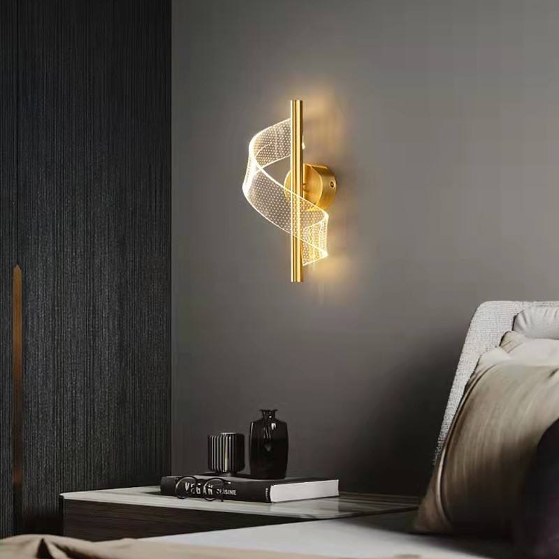 Luminara | Luxurious LED Wall Light With Glass Candelabra