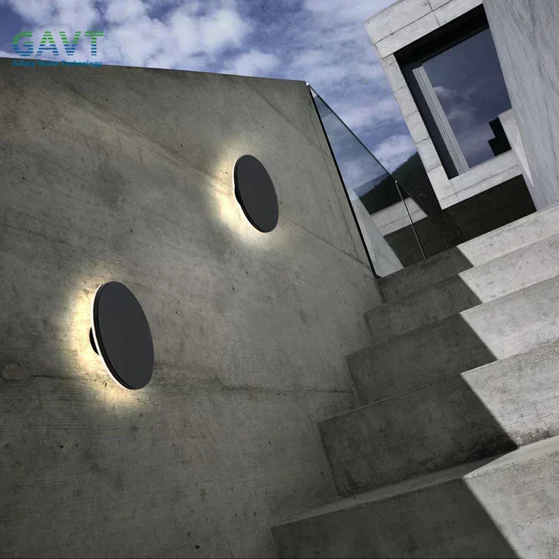 LumaLeaf | Lâmpada LED Exterior Sustentável para Pátio e Jardim