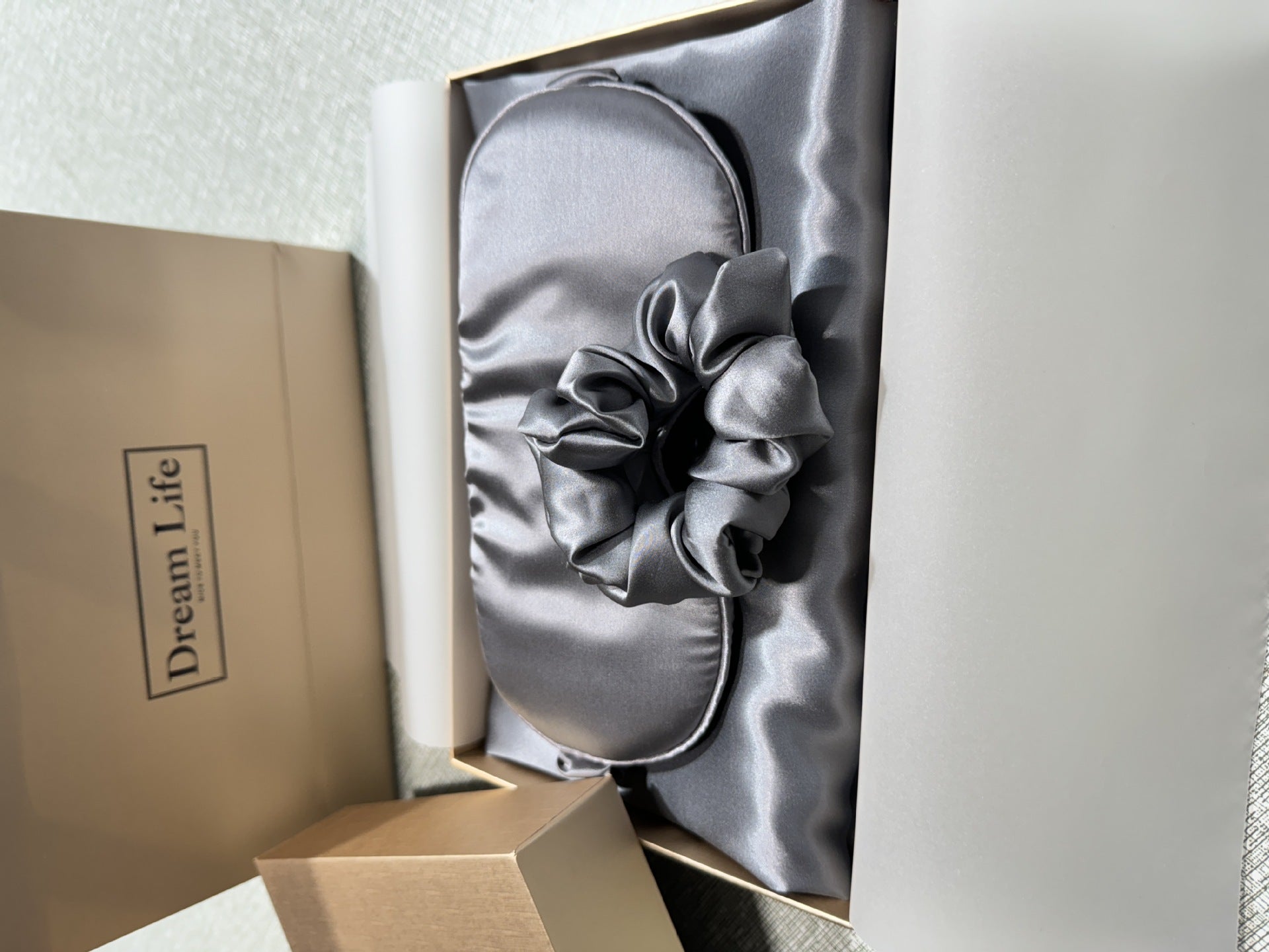 夜曲丝绸睡眠套装含枕套与眼罩