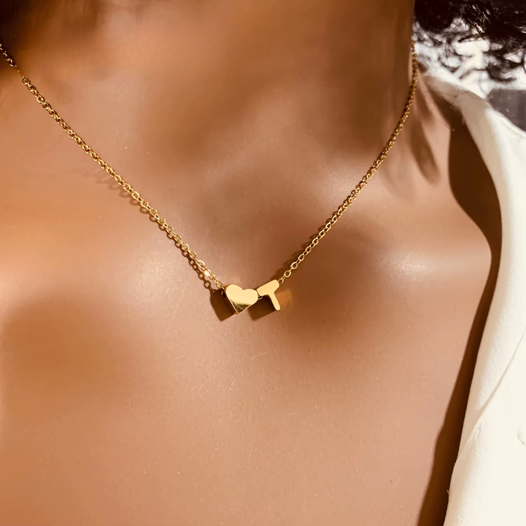 Luna Hart Initial Hanger Ketting