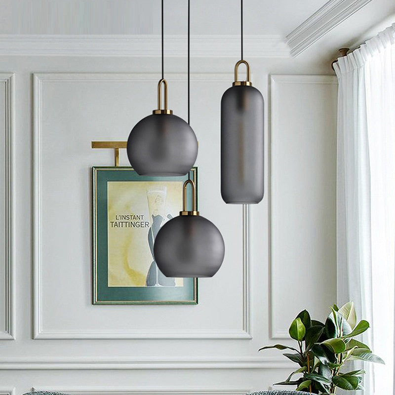 Luz de Realce AureaGlass com Abajur Fosco e Latão