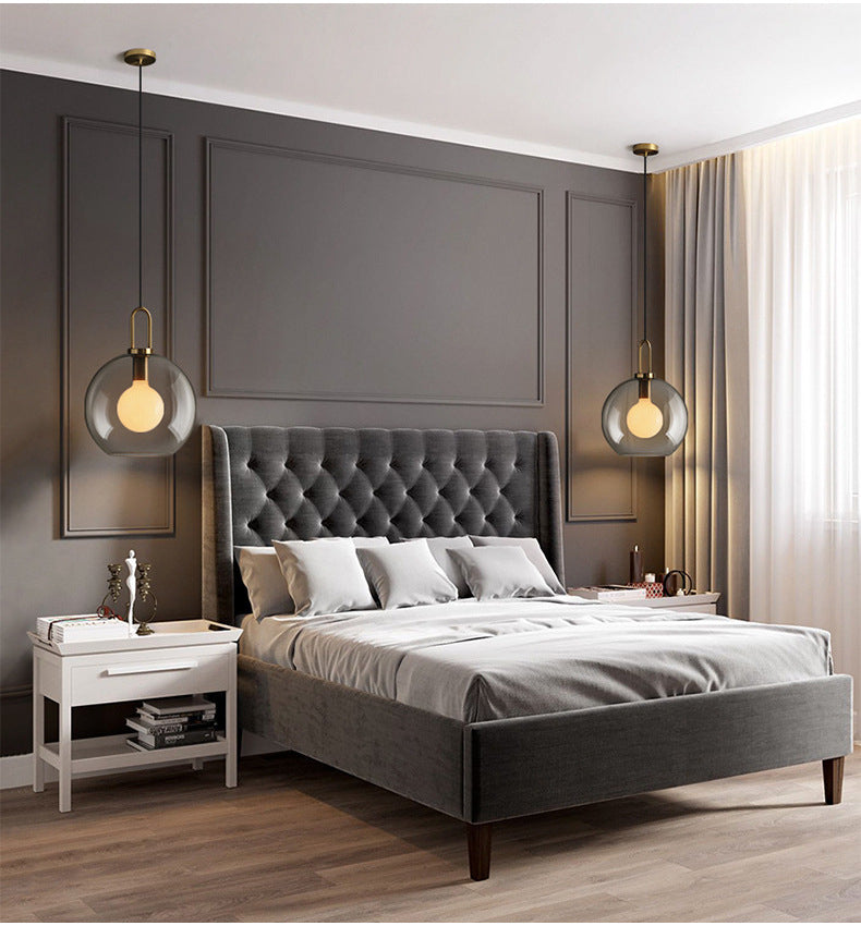 Luz de Realce AureaGlass com Abajur Fosco e Latão